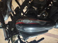 Bajaj Avenger Street 220