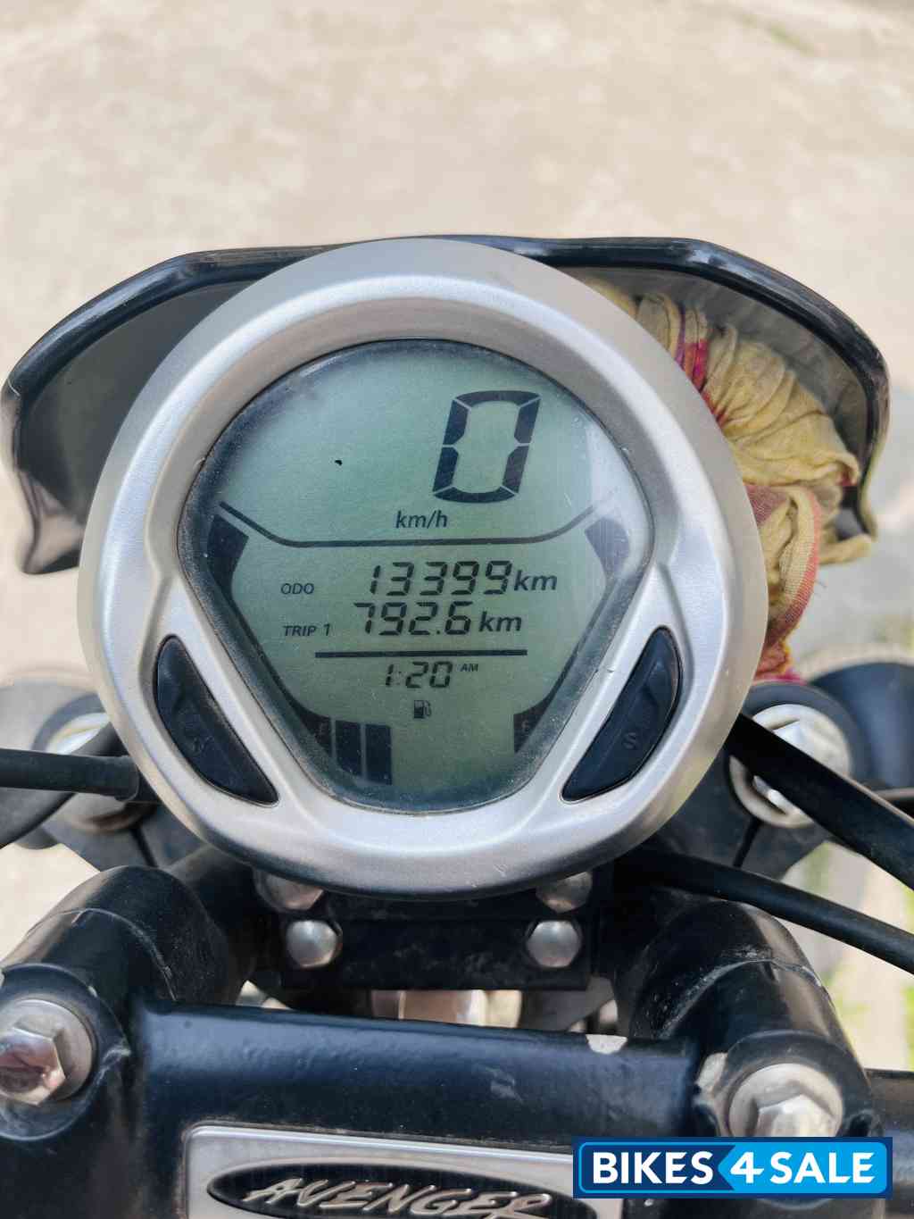 Bajaj Avenger Street 220