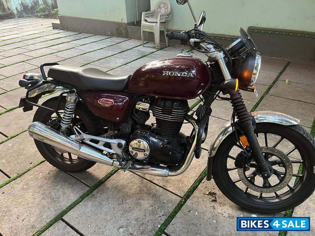 Precious Red Metalli Honda Hness CB350 DLX