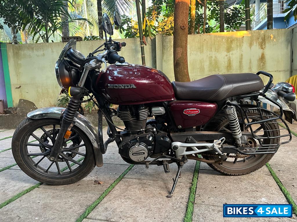 Precious Red Metalli Honda Hness CB350 DLX