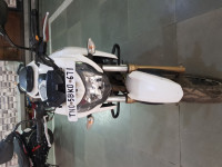White TVS Apache RTR 200 4V