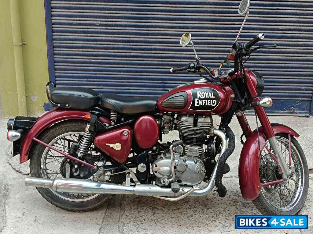 Maroon Royal Enfield Classic 350