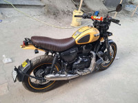 Yezdi Scrambler Single Tone