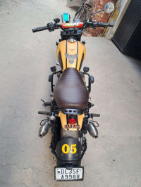 Yezdi Scrambler Single Tone