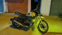 Yezdi Scrambler Single Tone