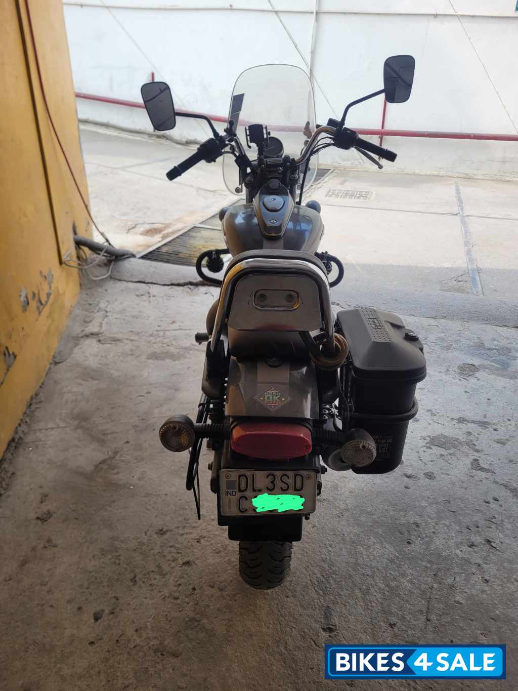 Bajaj Avenger Street 220