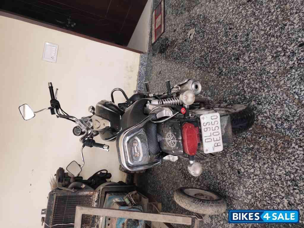 Bajaj Avenger Cruise 220