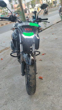 Metallic Black Yamaha FZ 25 BS6