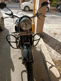 Royal Enfield Classic 350  Model