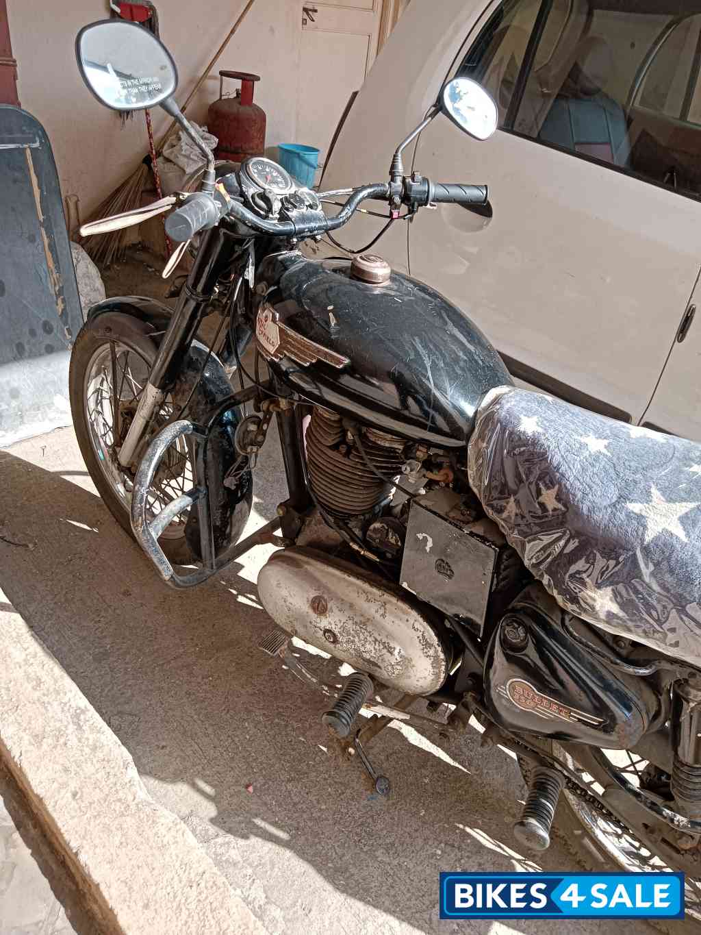 Black Royal Enfield Classic 350