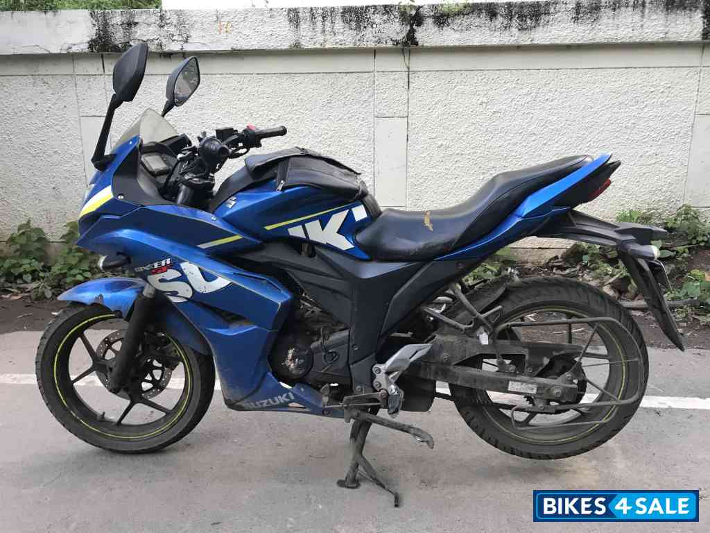 Suzuki Gixxer SF