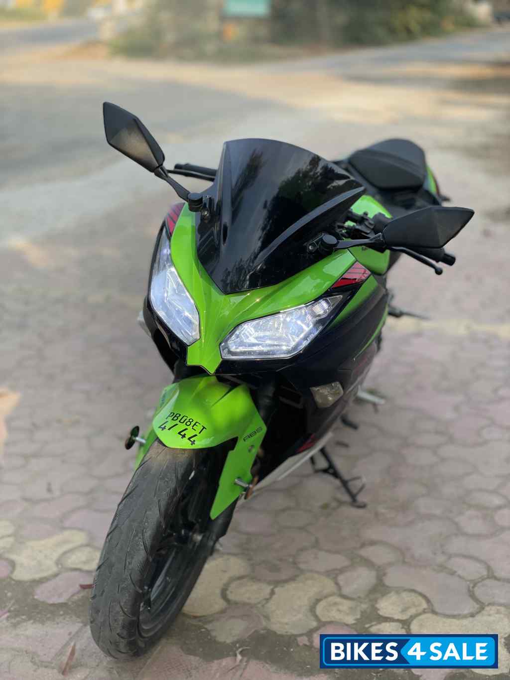 Kawasaki Ninja 300 BS6