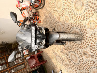 Bajaj Pulsar RS 200 ABS