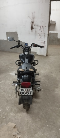 Black Bajaj Avenger Street 220