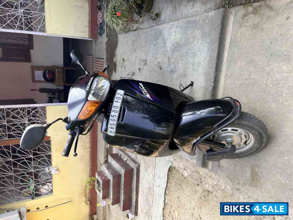 Black Honda Activa