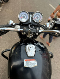 Black Benelli Imperiale 400 BS6