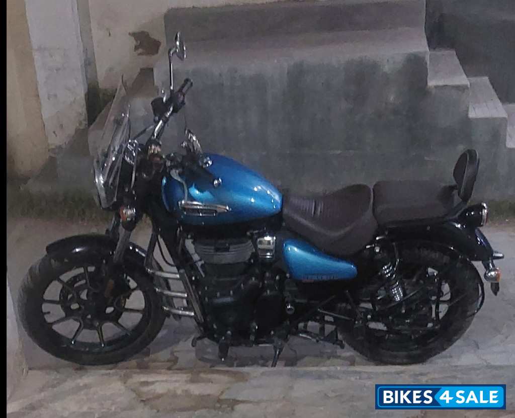 Royal Enfield Meteor 350 Supernova