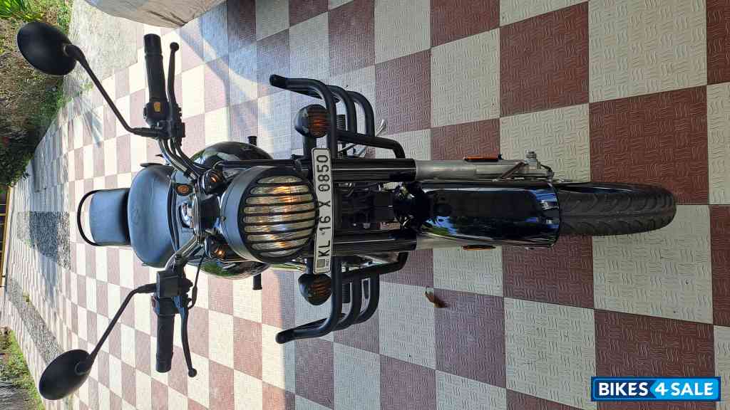 Black Royal Enfield Classic 350