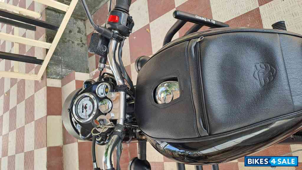Black Royal Enfield Classic 350