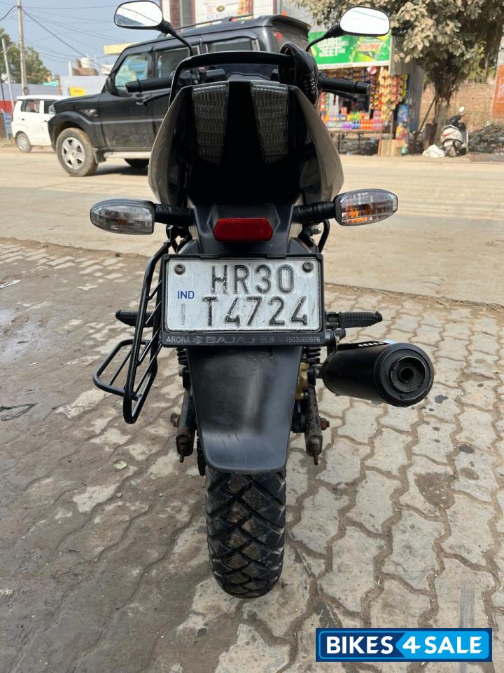 Black Bajaj Pulsar 180 DTSi Black Bajaj Pulsar 180 DTSi