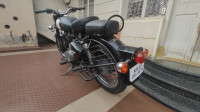 Black Royal Enfield Bullet 350