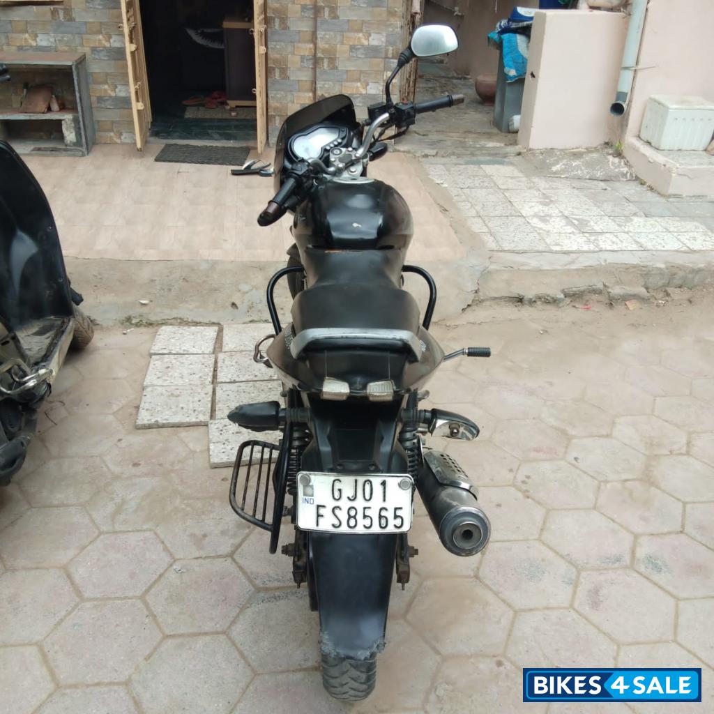 Black Bajaj Pulsar 180 DTSi