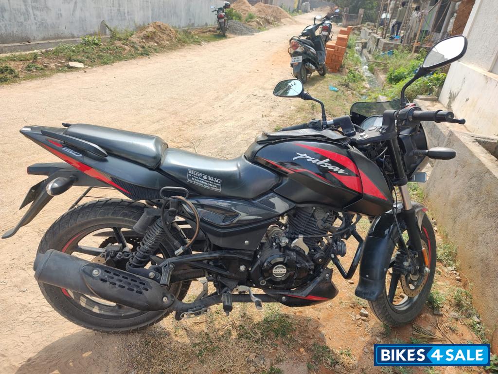 Bajaj Pulsar 150 Twin Disc BS6