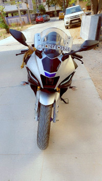 Metalic Grey Yamaha R15M