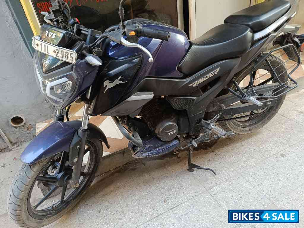 Blue TVS Raider 125