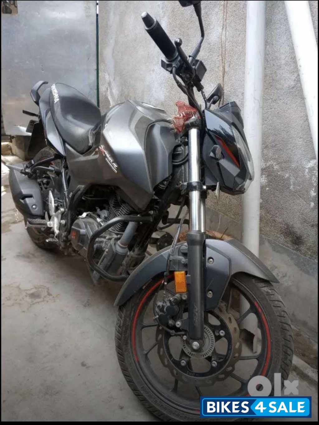 Hero Xtreme 160R Stealth Edition