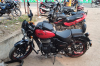 Royal Enfield Meteor 350 Fireball 2023 Model