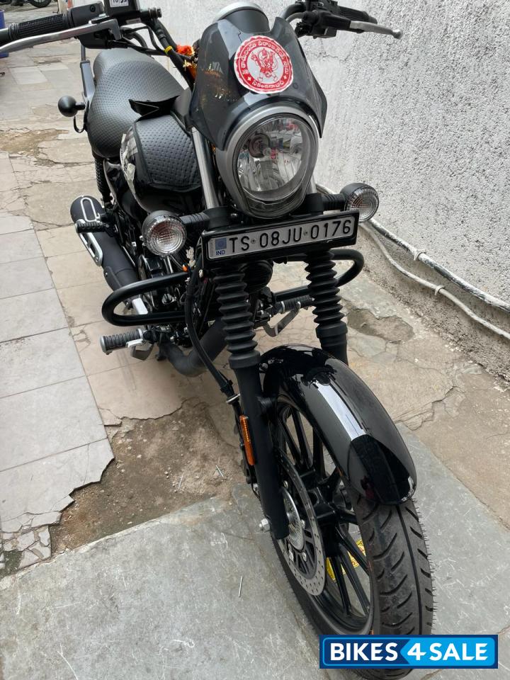 Bajaj Avenger Street 160 BS6