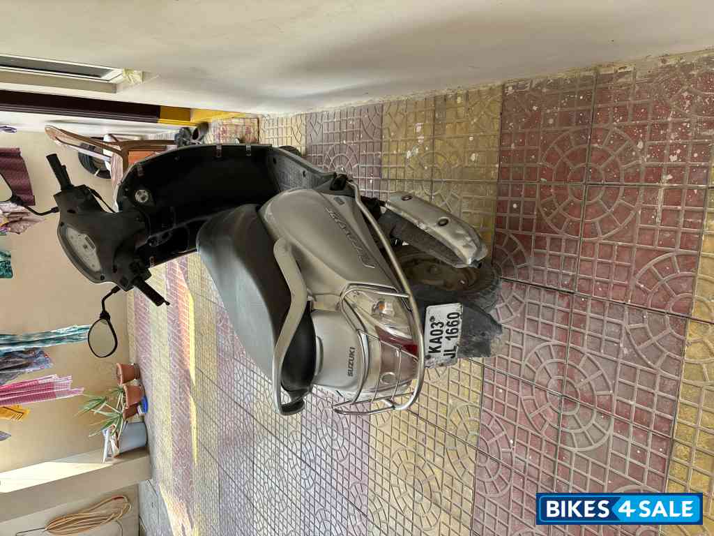 Silver Suzuki Access 125 BS6