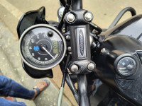 Black Bajaj Avenger Street 160