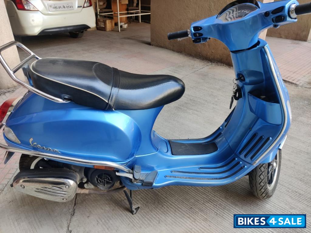 Sky Blue Aprilia  Vespa SLX