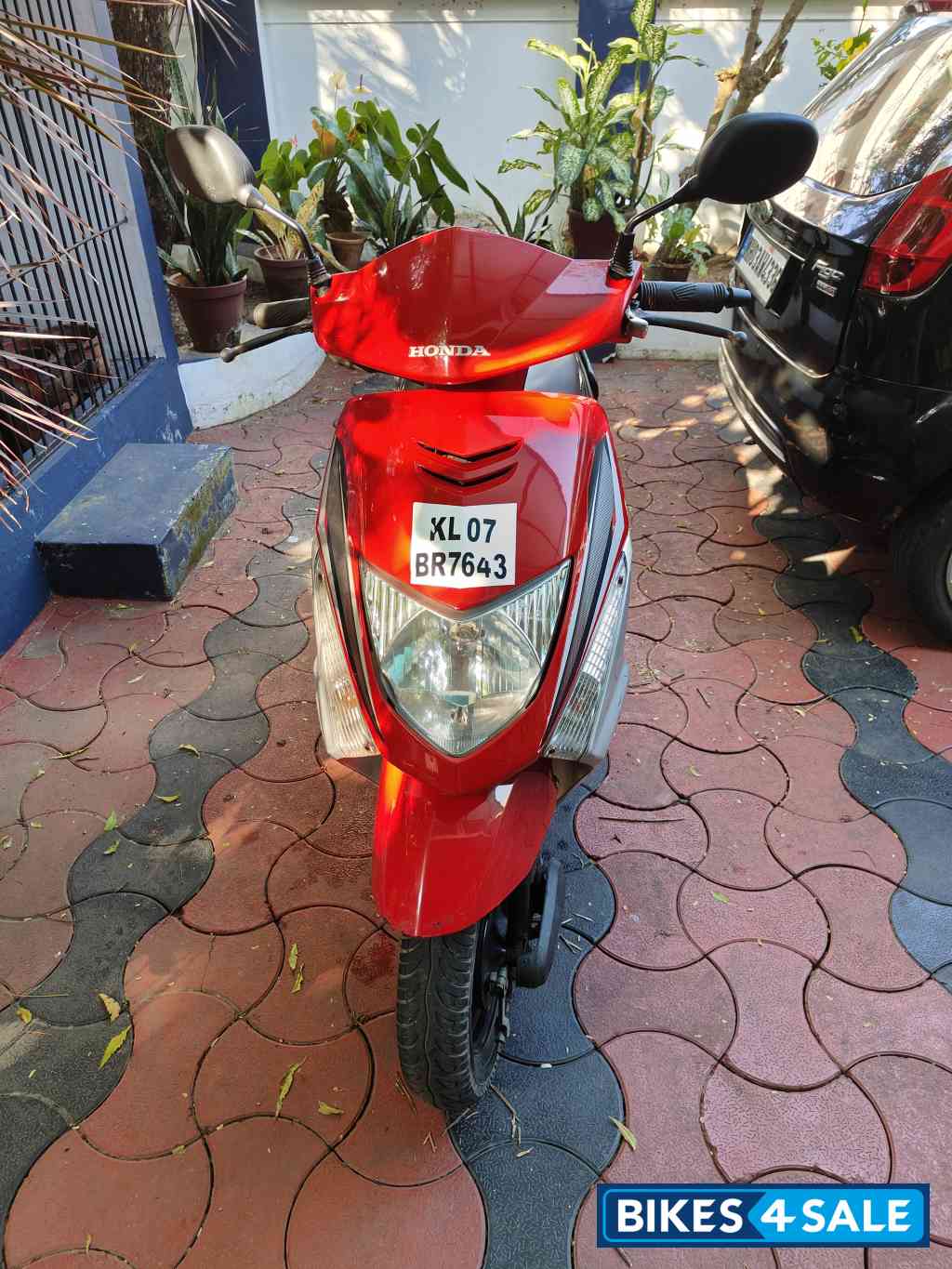 Red Honda Dio