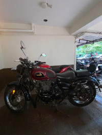 Red Benelli Imperiale 400 BS6