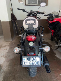 Red Benelli Imperiale 400 BS6