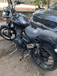 Matte Black Royal Enfield Thunderbird 500