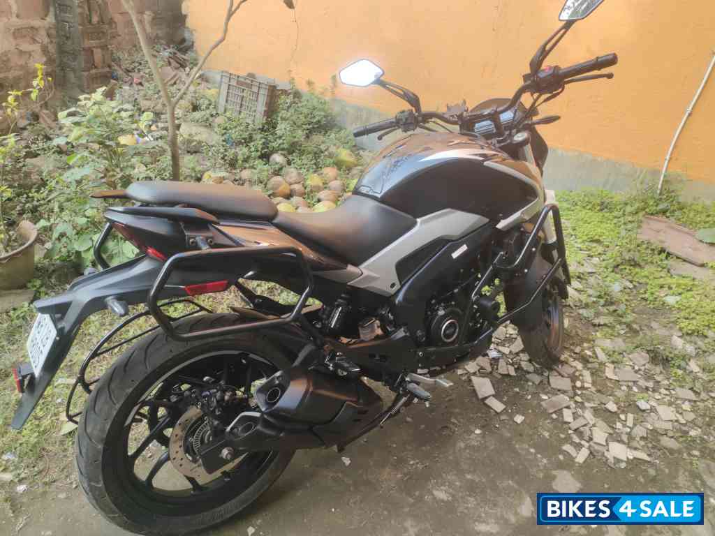 Bajaj Dominar 250 2022
