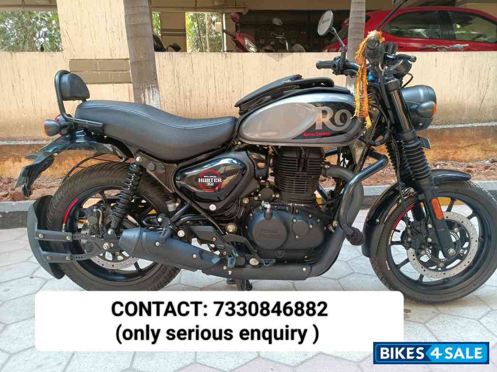Grey Royal Enfield Hunter 350 Retro
