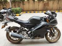Yamaha R15 V4