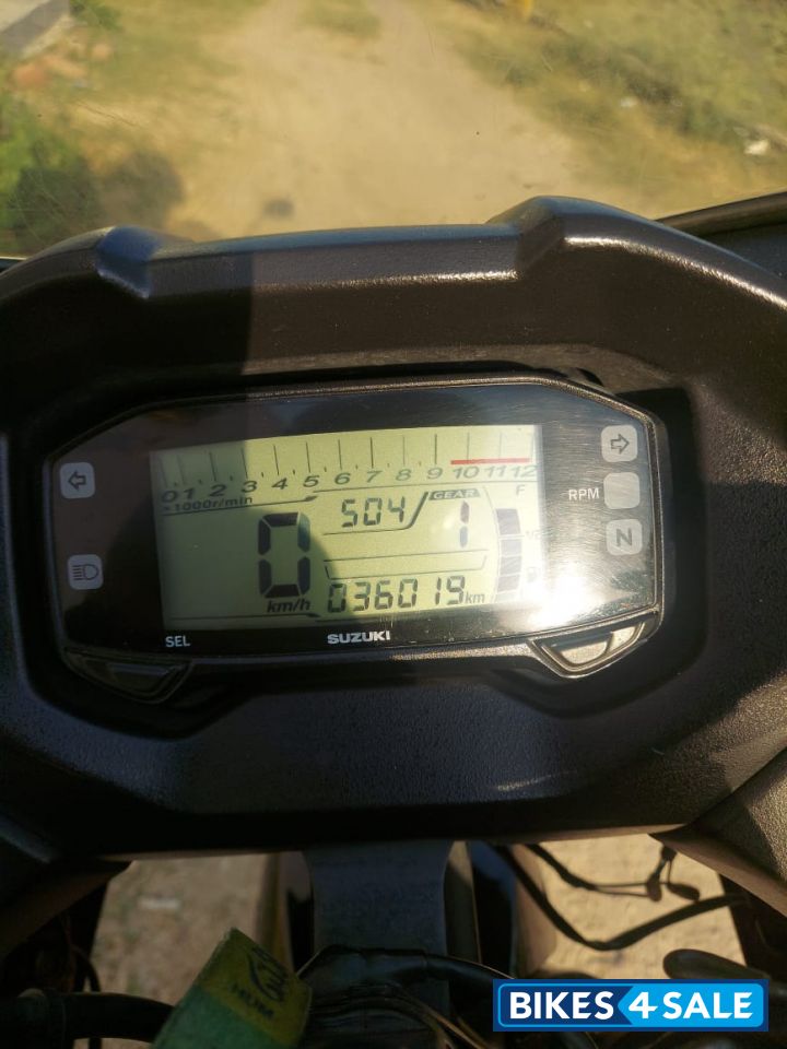 Black Suzuki Gixxer 150