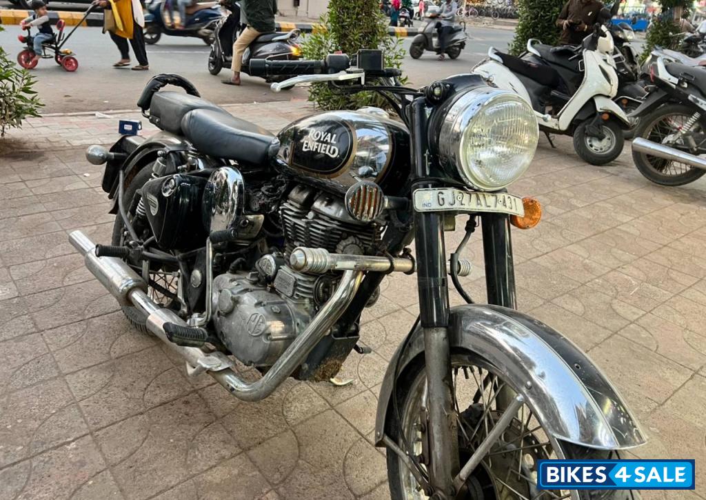 Royal Enfield Classic 500