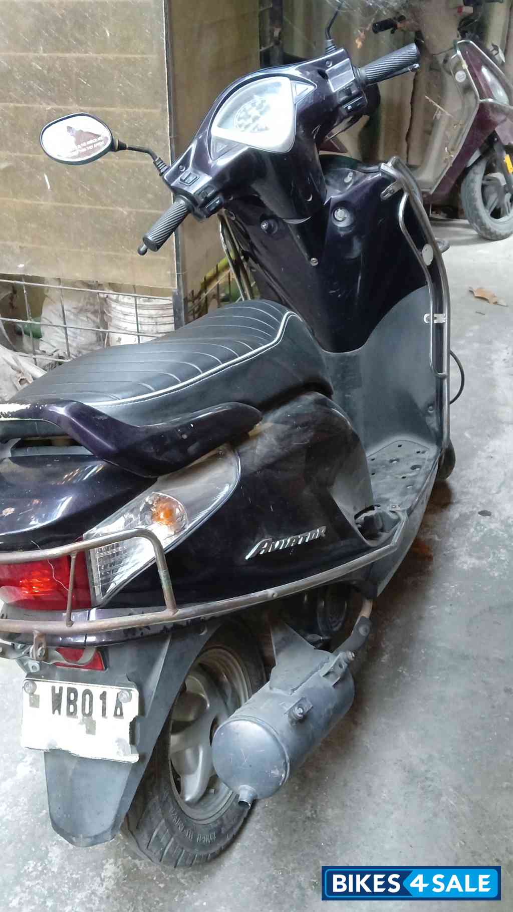 Berry Purple Honda Aviator