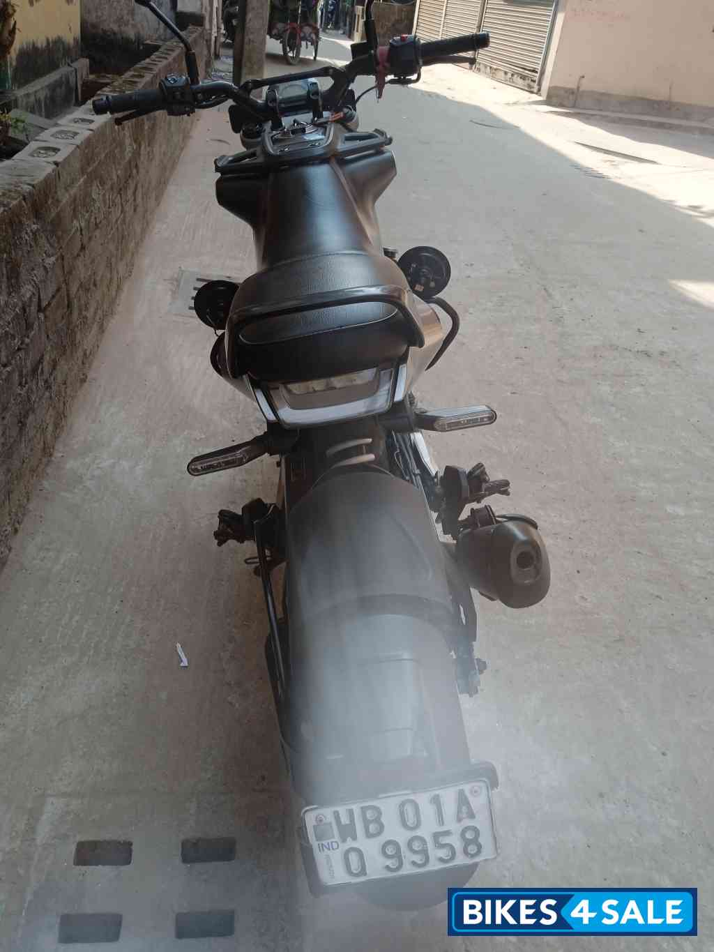 Husqvarna Svartpilen 250