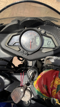 Bajaj Pulsar RS 200 ABS