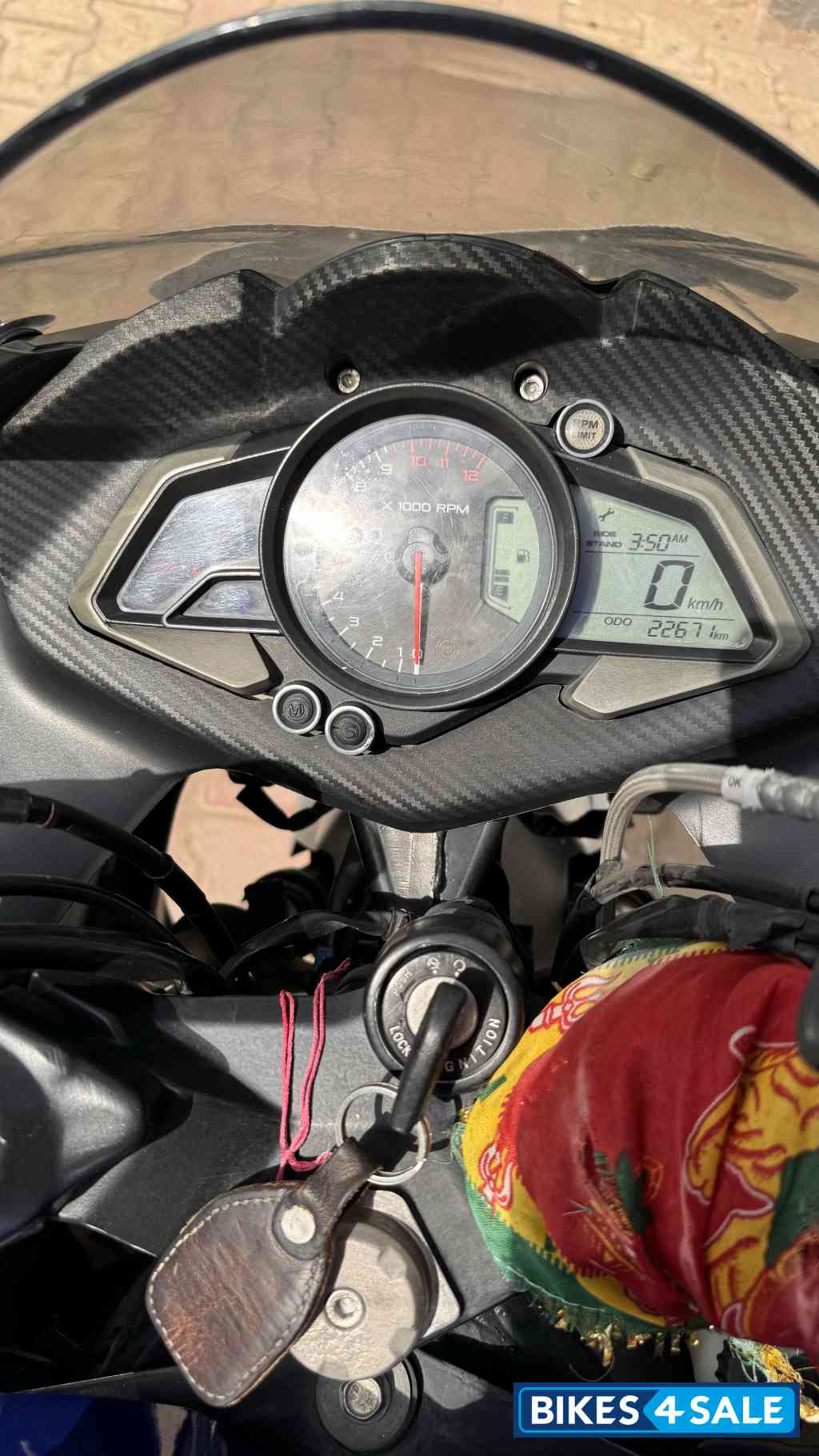 Bajaj Pulsar RS 200 ABS