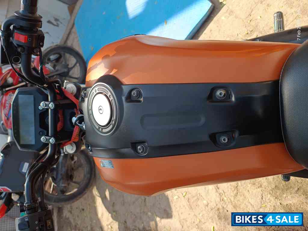 Matte Dull Orange Yamaha FZ-X