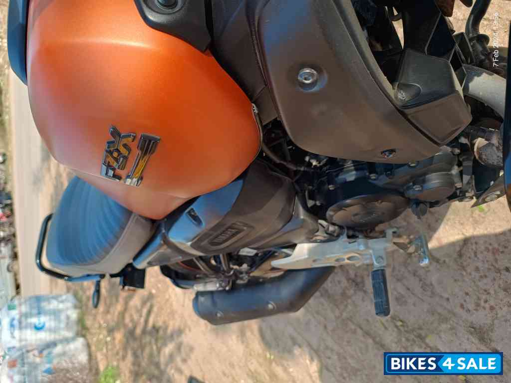 Matte Dull Orange Yamaha FZ-X Matte Dull Orange Yamaha FZ-X